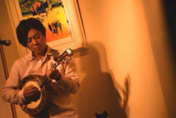 渡辺 建悟 Kengo WATANABE（ベース）