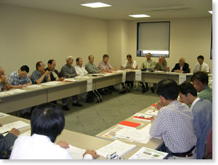 �ߋE�u���b�N�̉�c���i