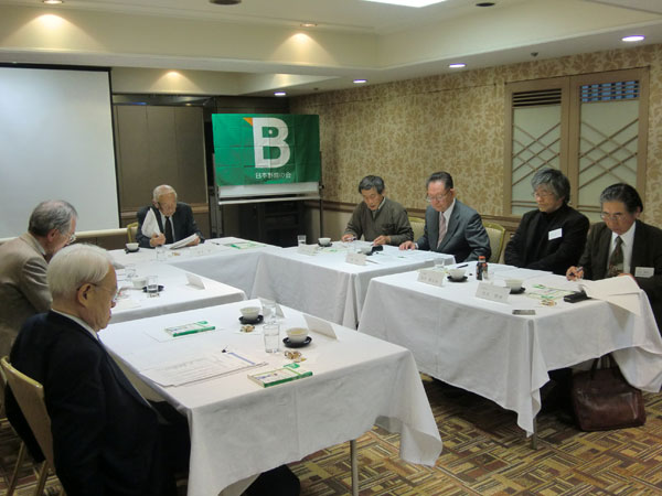 �]�c����