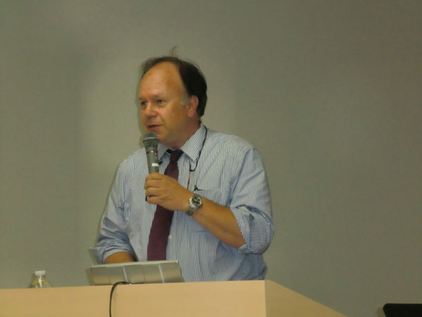 �ʐ^�Q�D�e�B���V�[�E���\�[�����ɂ��u���̗l