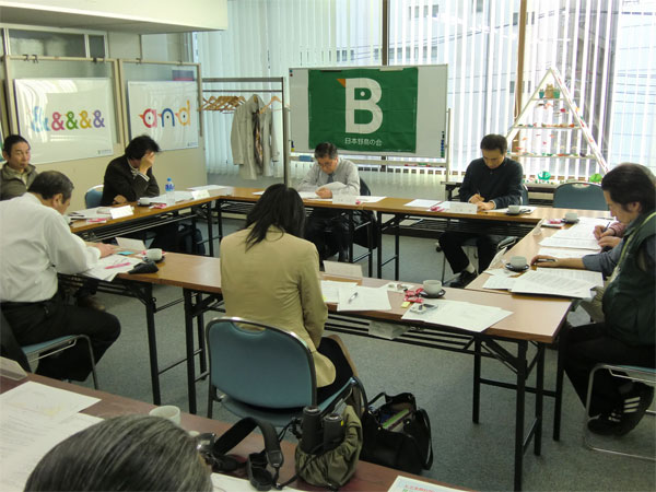 ������i