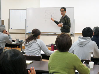 室内講義のようす